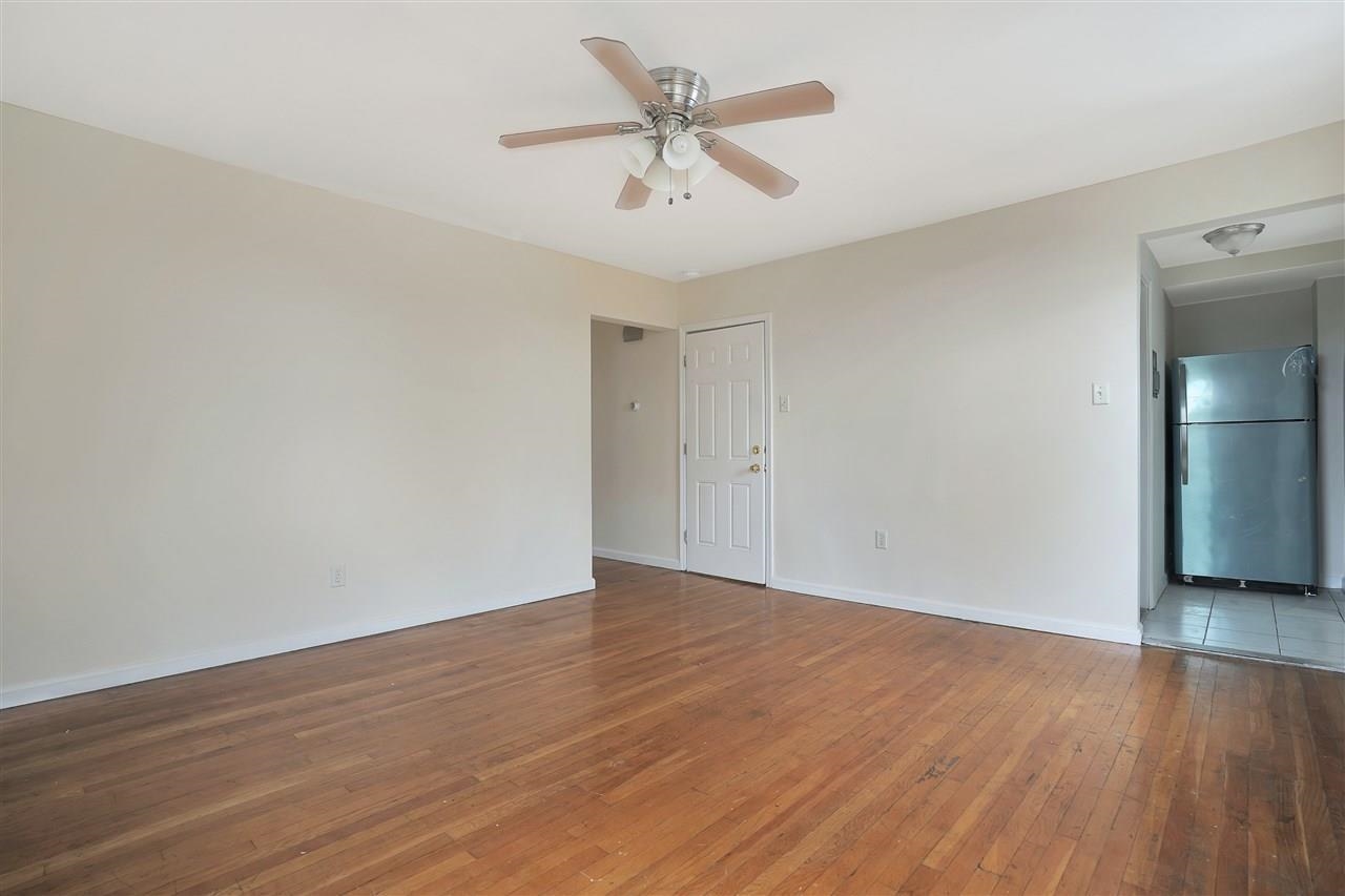 590 PALISADE AVE Unit: 3