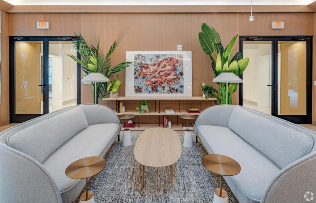 3 NEW YORK AVE Unit: 717