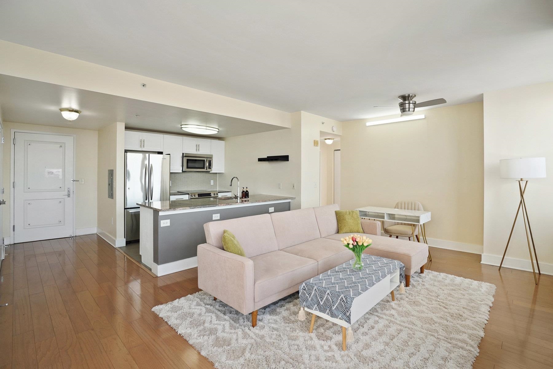 88 MORGAN ST Unit: 4402