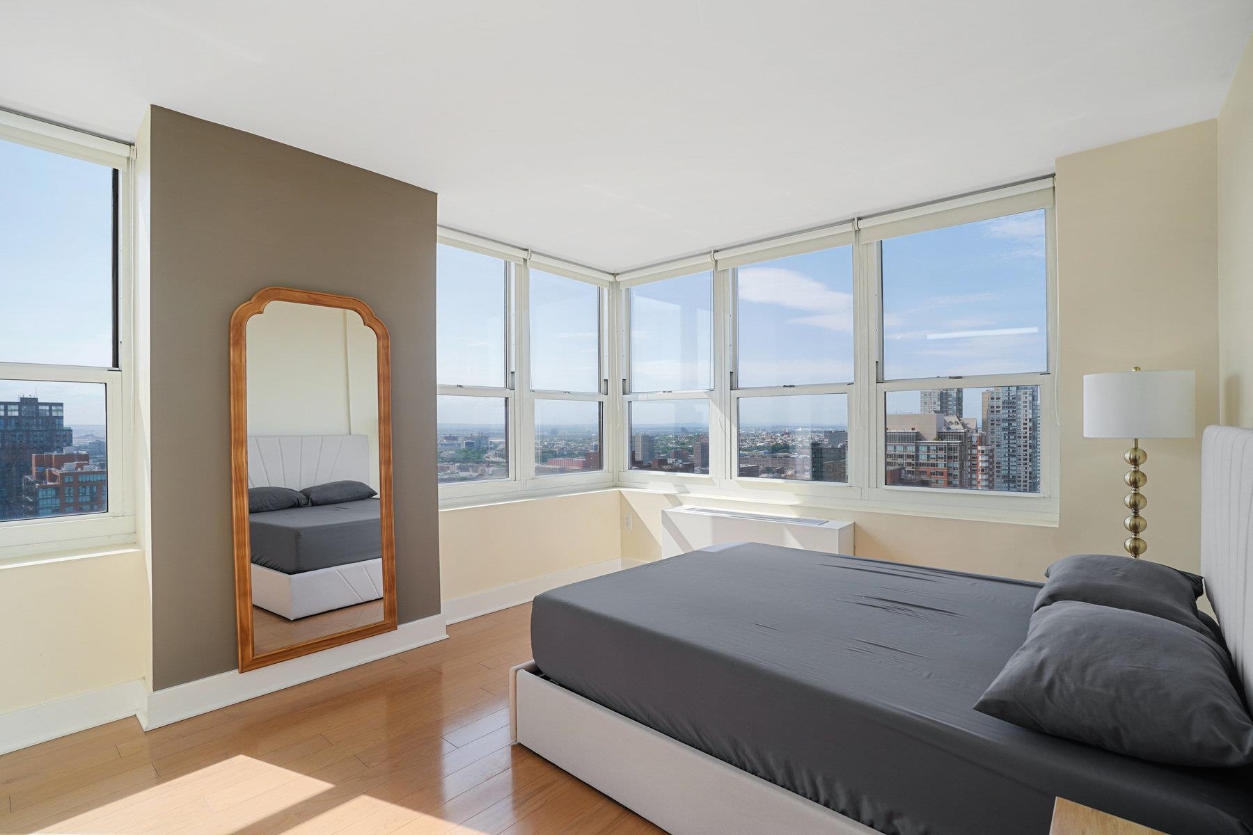 88 MORGAN ST Unit: 4402