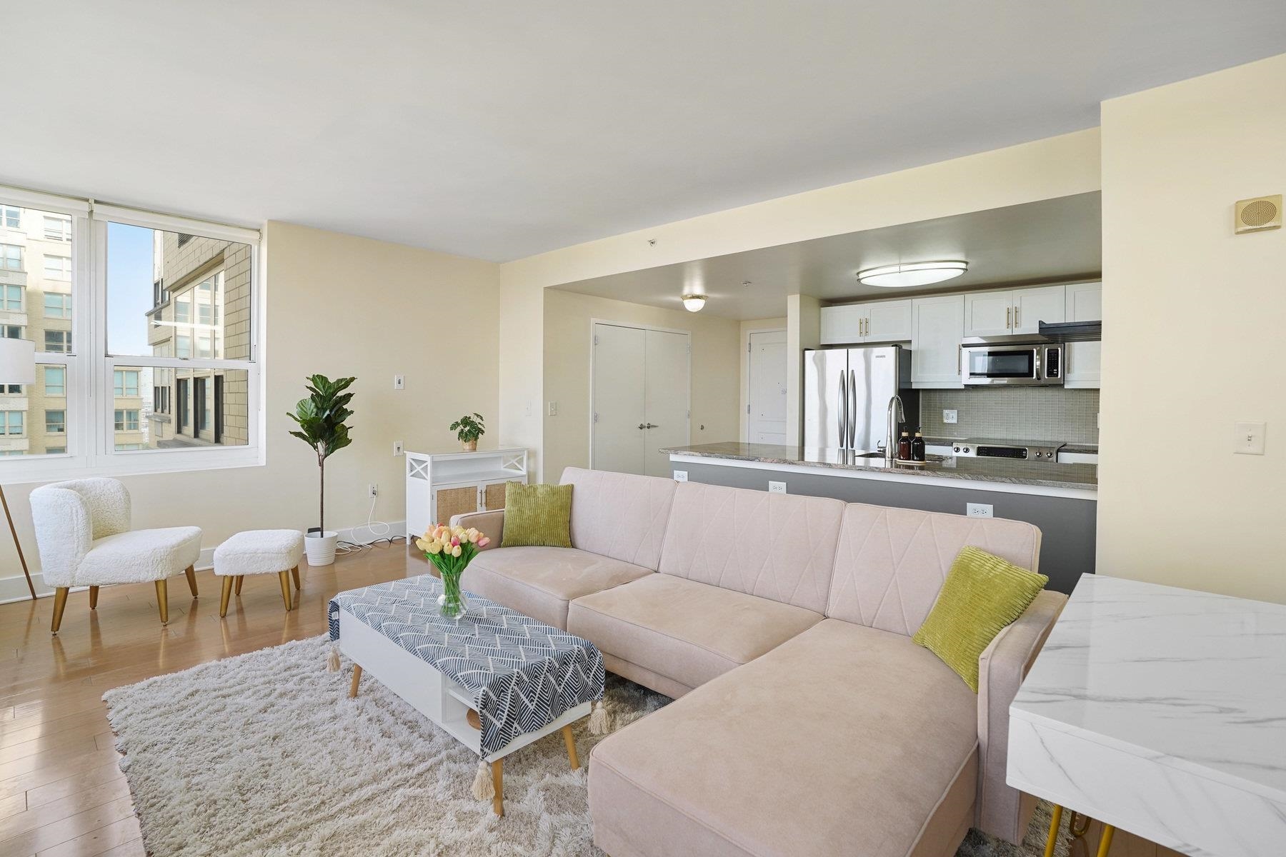 88 MORGAN ST Unit: 4402