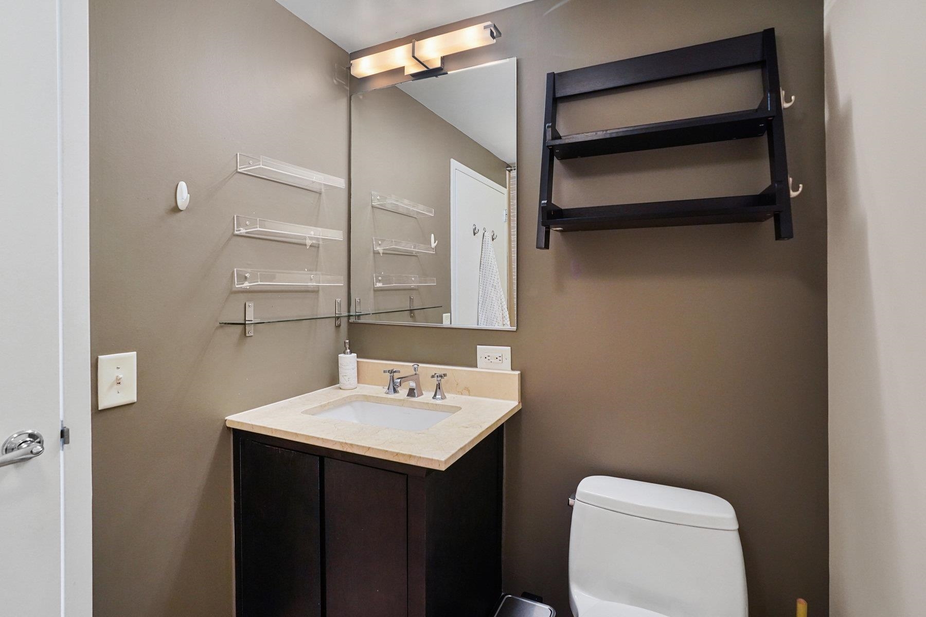 88 MORGAN ST Unit: 4402