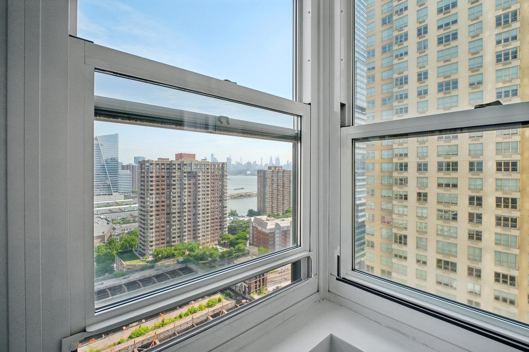 88 MORGAN ST Unit: 2503