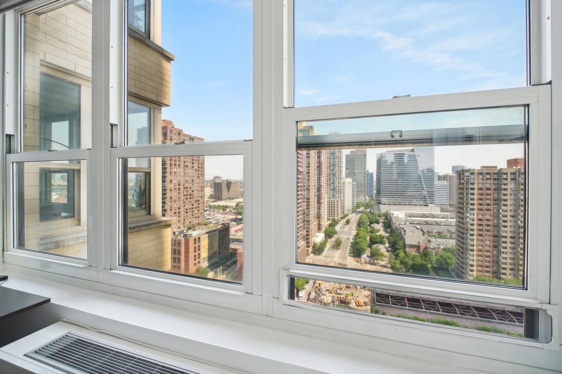 88 MORGAN ST Unit: 2503