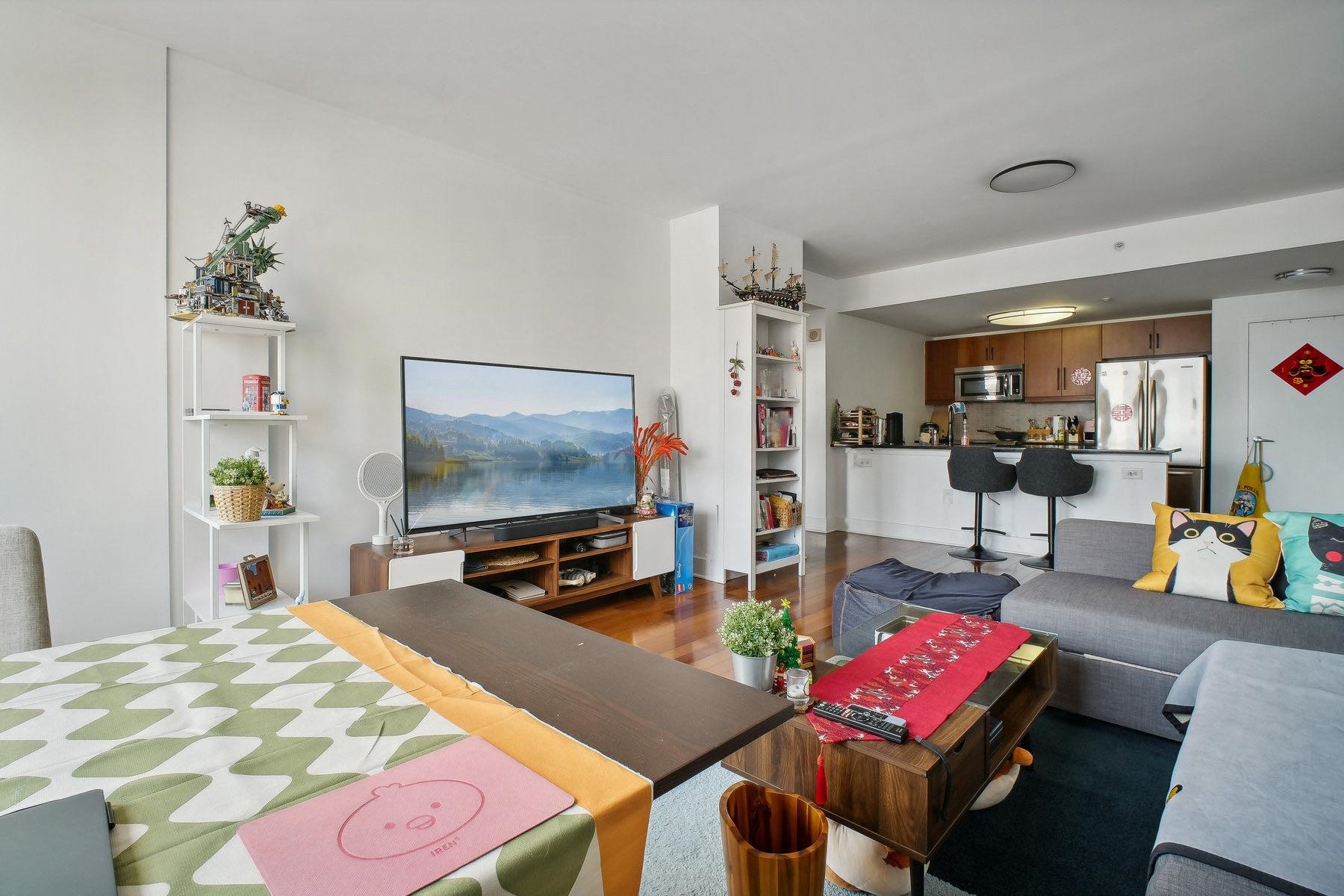 88 MORGAN ST Unit: 2503