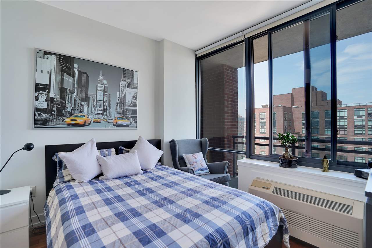 389 WASHINGTON ST Unit: 34D