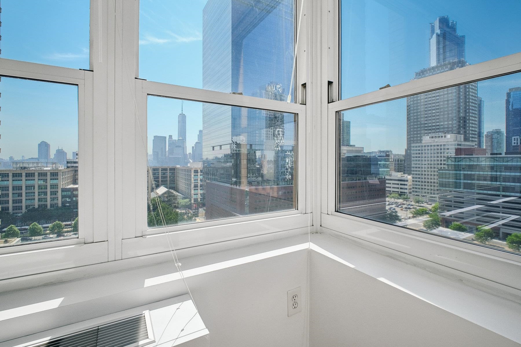 88 MORGAN ST Unit: 1506