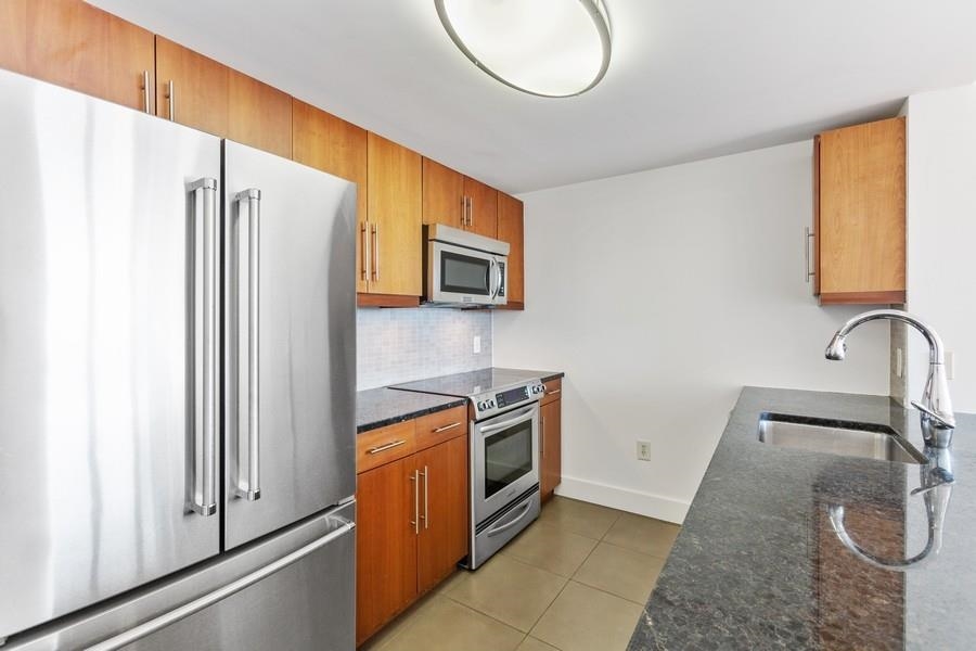 88 MORGAN ST Unit: 1107