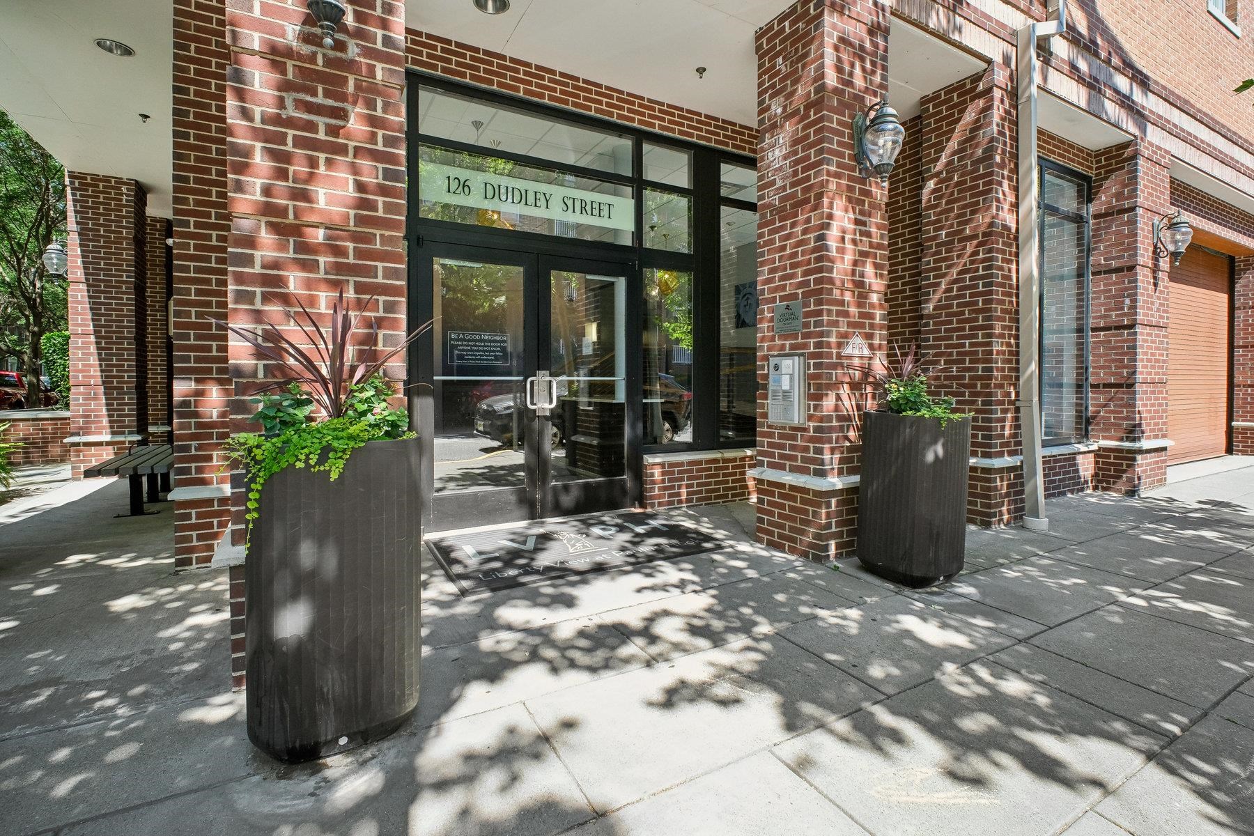 126 DUDLEY ST Unit: 319