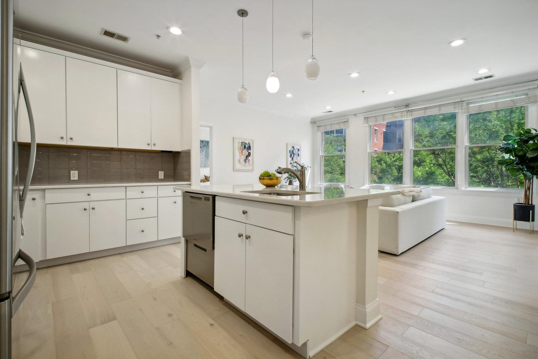 126 DUDLEY ST Unit: 319