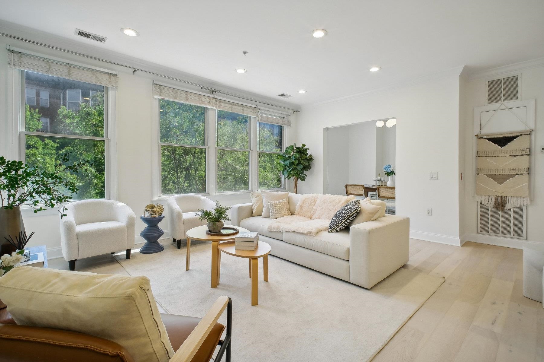 126 DUDLEY ST Unit: 319