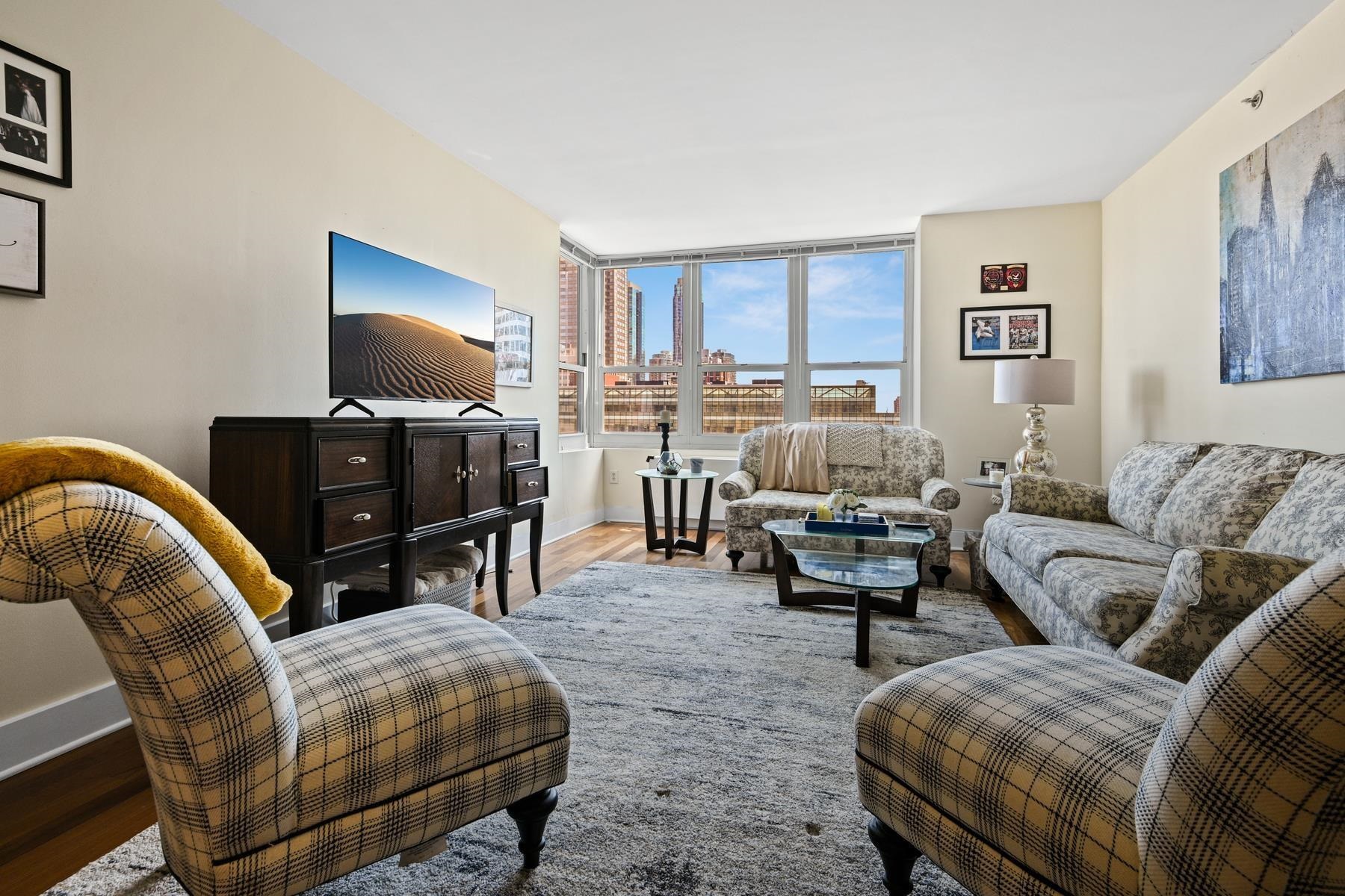 88 MORGAN ST Unit: 1207