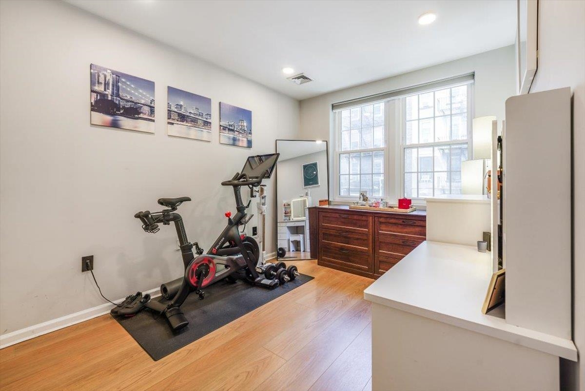 1108 HUDSON ST Unit: 2B
