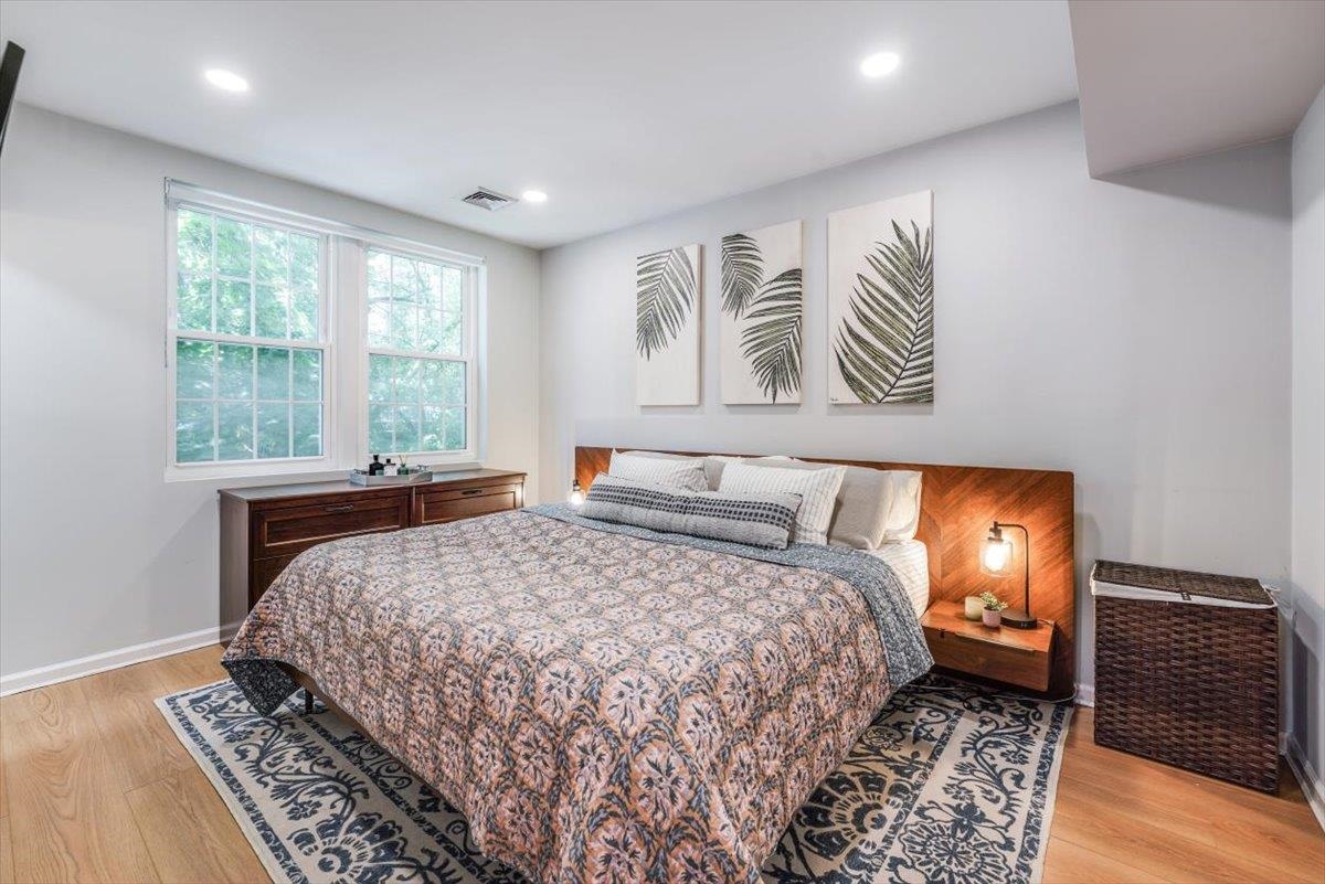 1108 HUDSON ST Unit: 2B