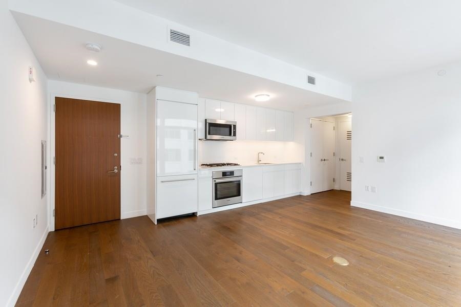 99 HUDSON ST Unit: 601