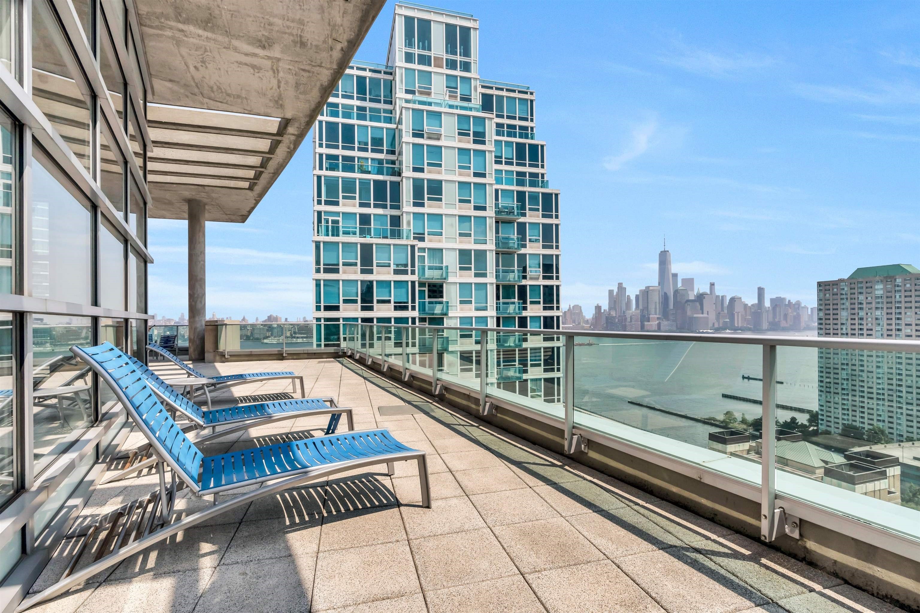 1 SHORE LANE Unit: 2505