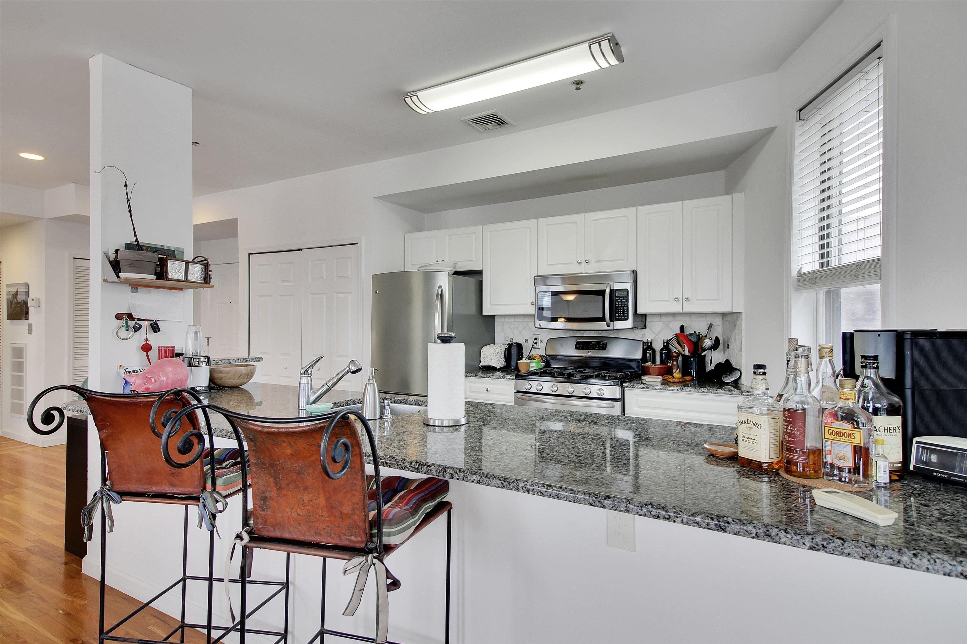 380 NEWARK AVE Unit: 5D