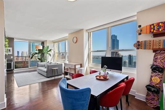 88 MORGAN ST Unit: PH5-5