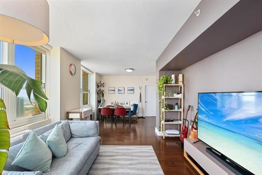 88 MORGAN ST Unit: PH5-5