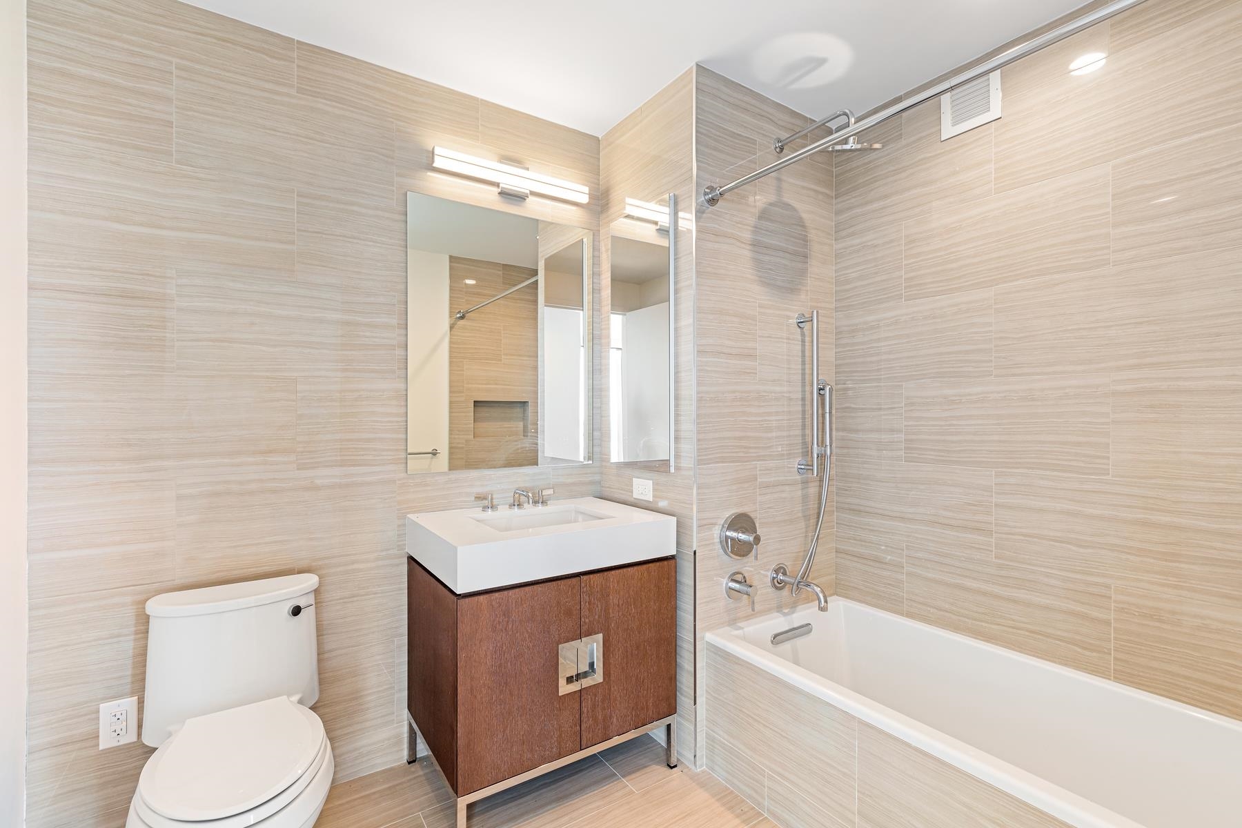 99 HUDSON ST Unit: 1606