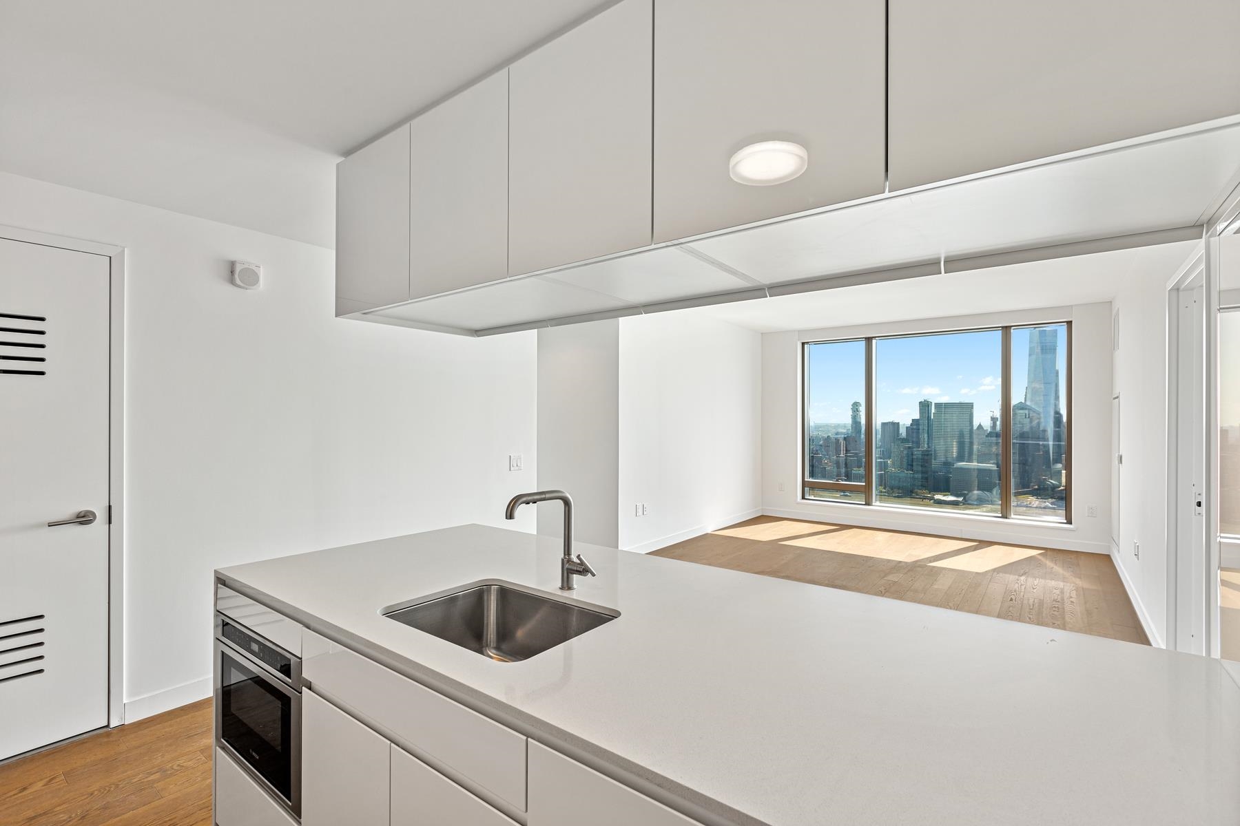 99 HUDSON ST Unit: 1606