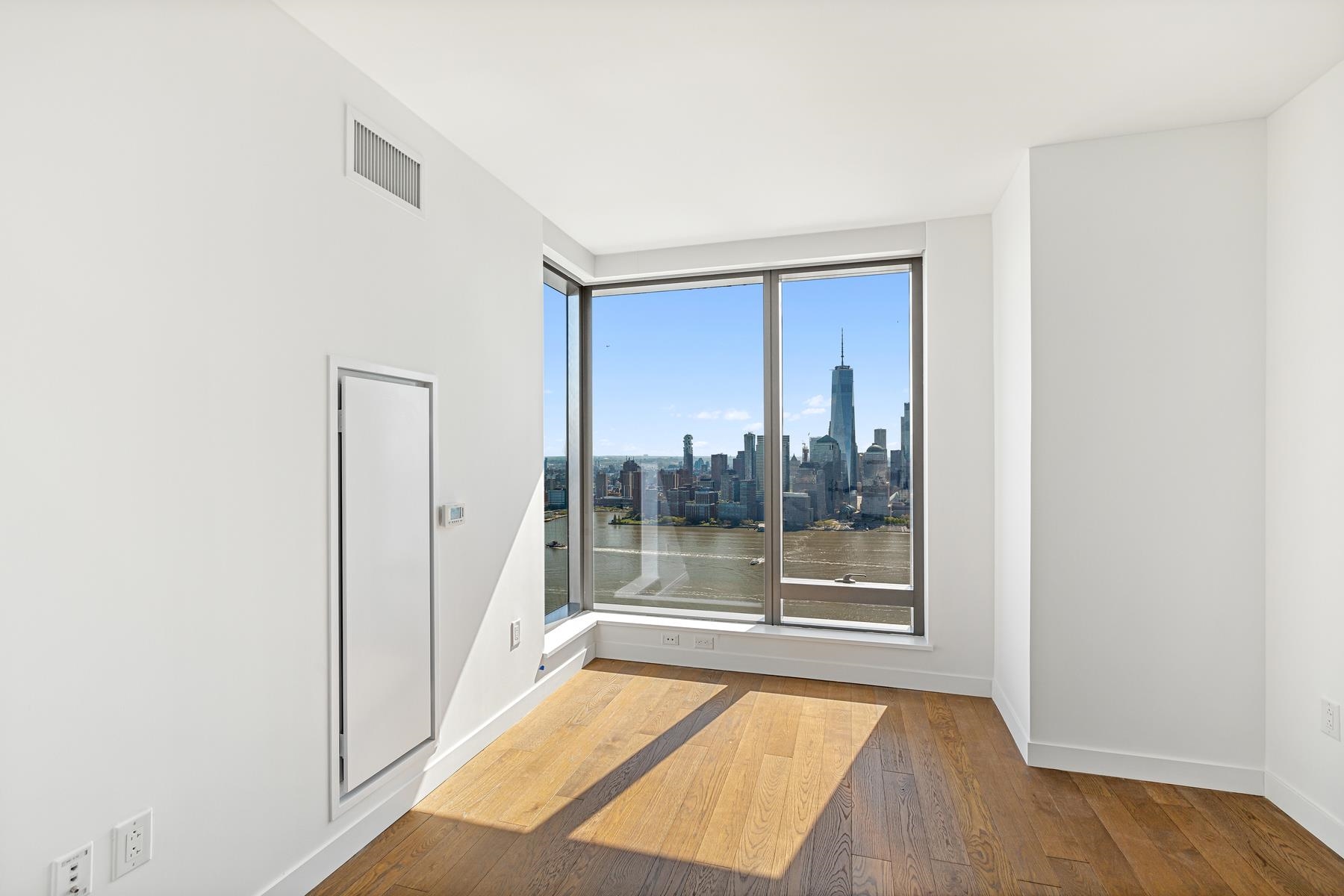 99 HUDSON ST Unit: 1606