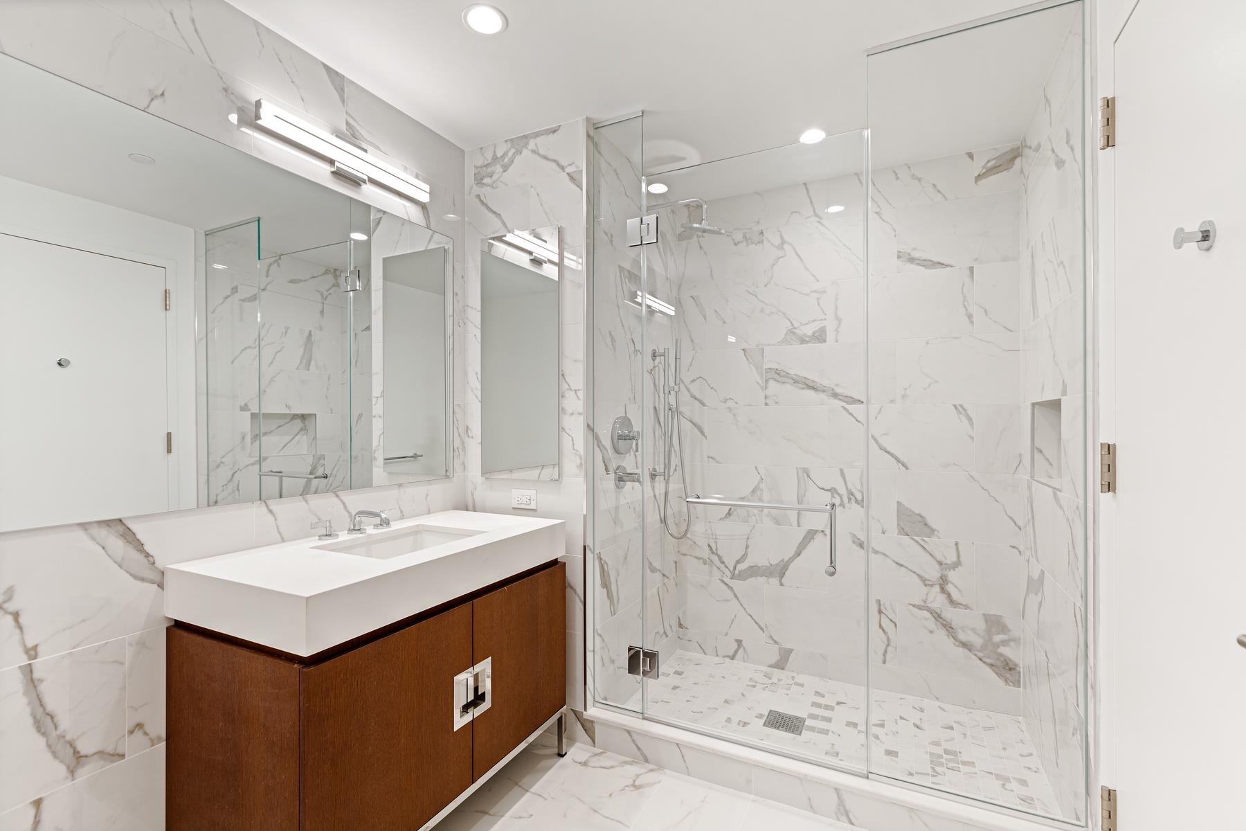 99 HUDSON ST Unit: 1606