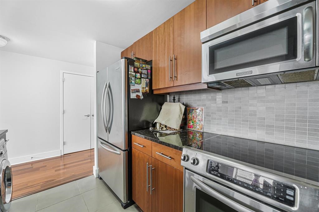88 MORGAN ST Unit: 1801