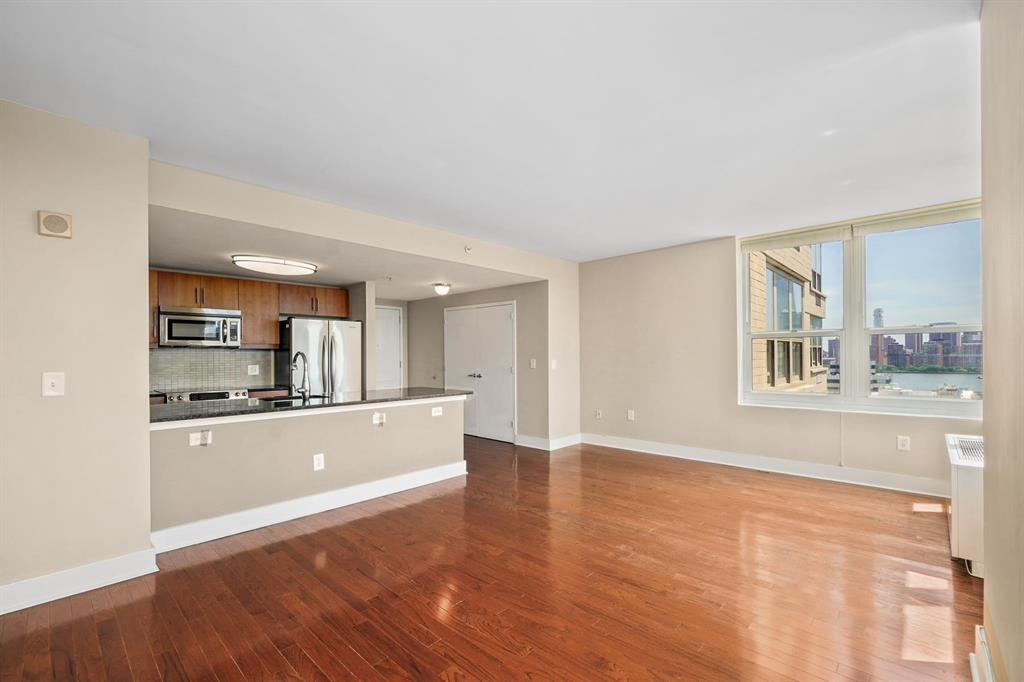 88 MORGAN ST Unit: 2008