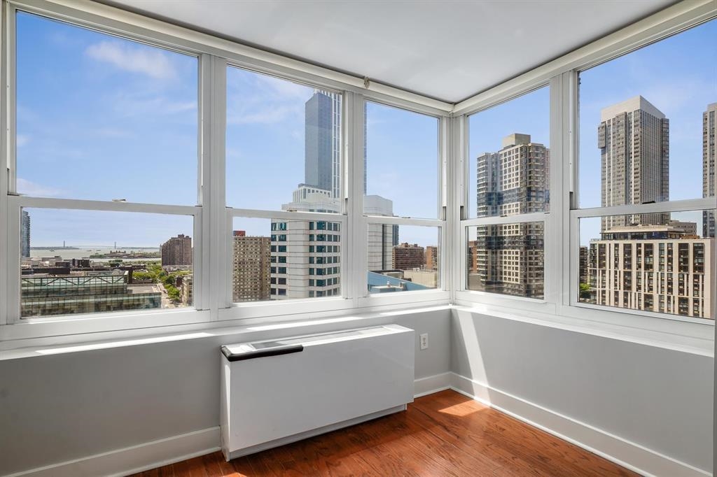 88 MORGAN ST Unit: 2008