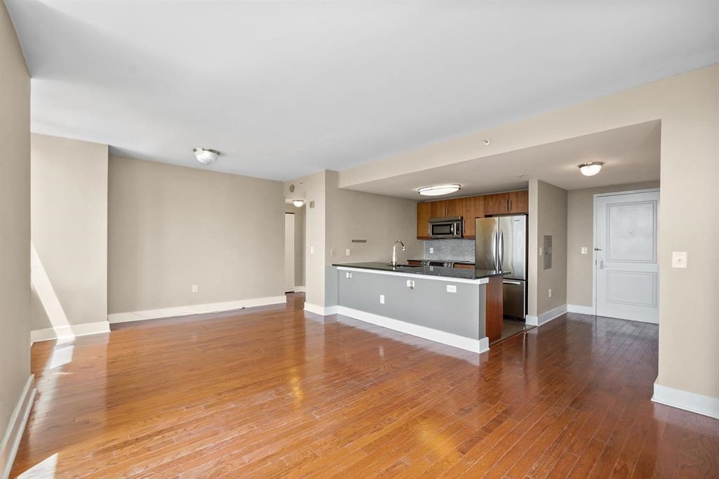 88 MORGAN ST Unit: 2008