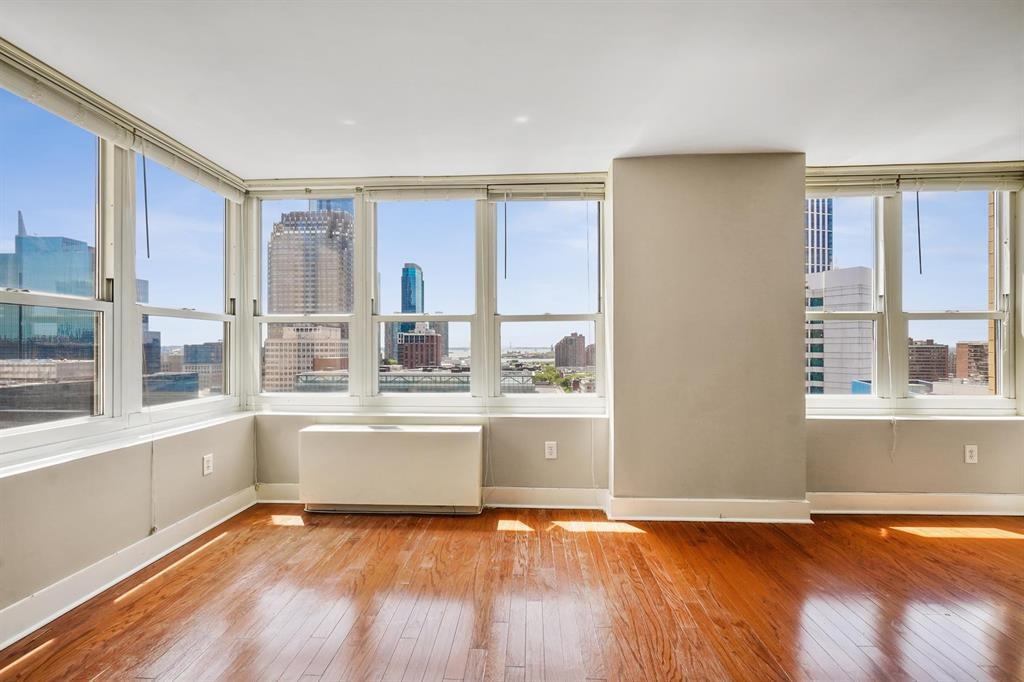 88 MORGAN ST Unit: 2008