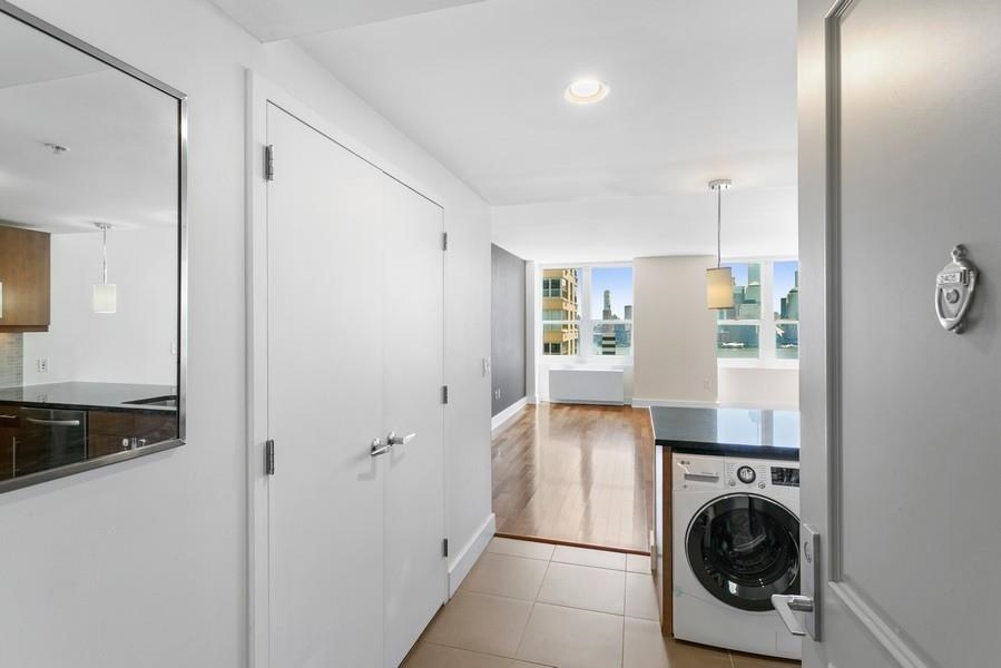 88 MORGAN ST Unit: 2405