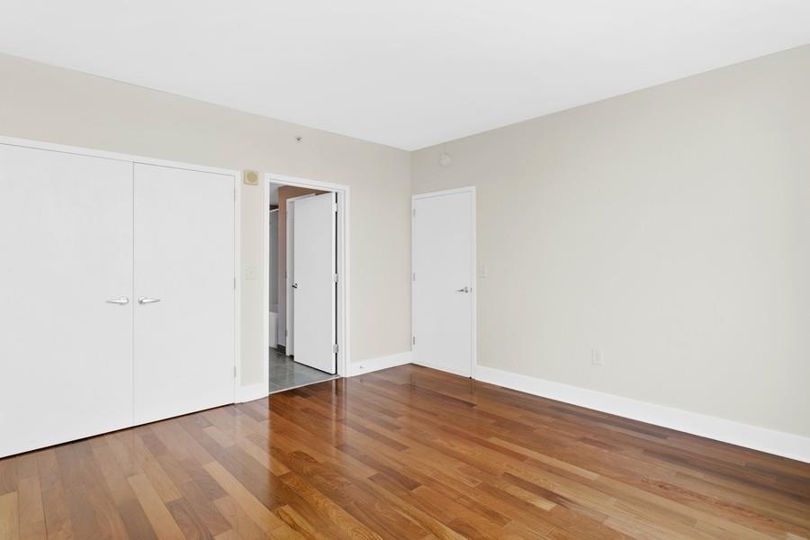 88 MORGAN ST Unit: 2405