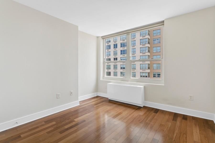 88 MORGAN ST Unit: 2405