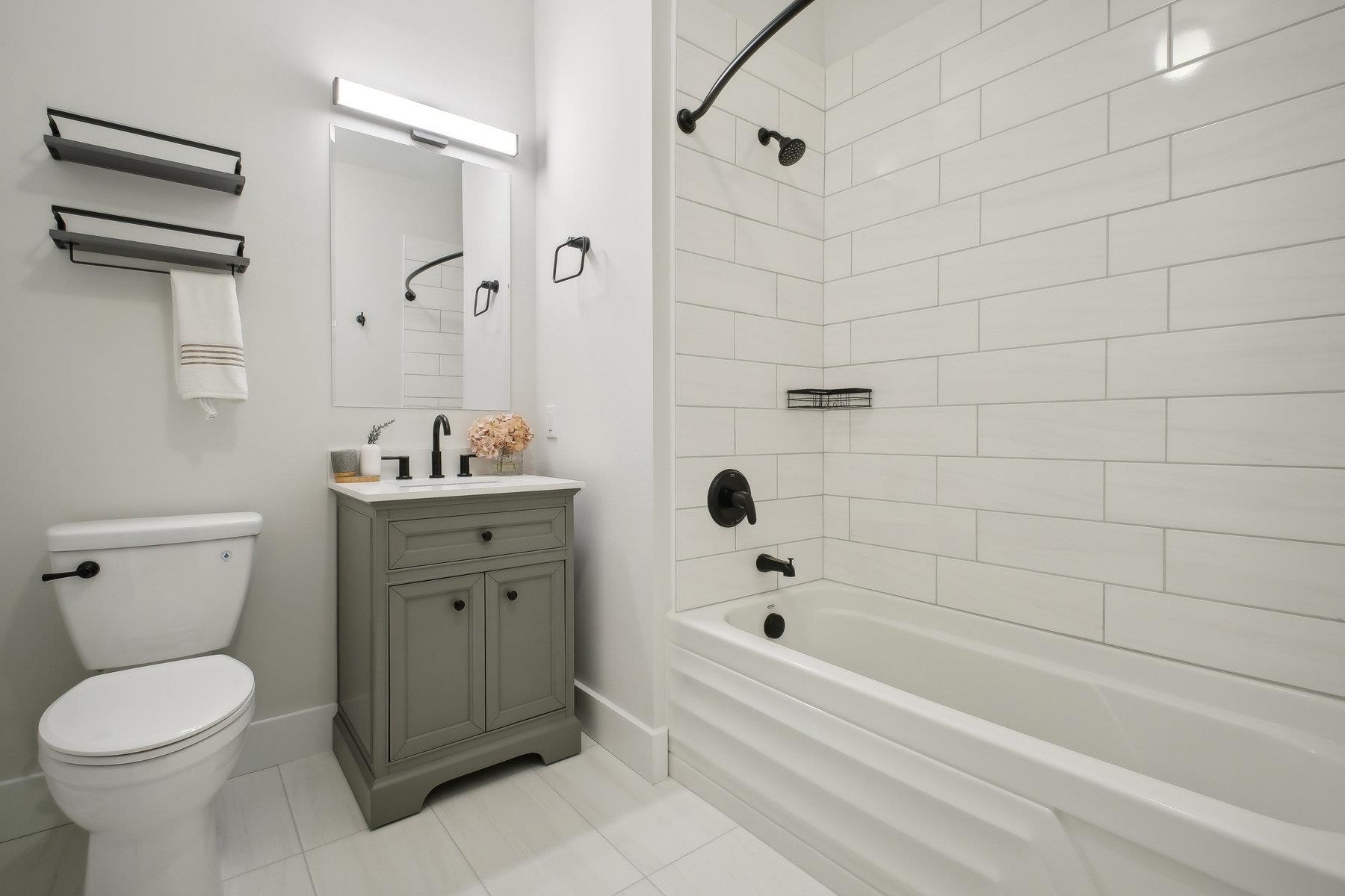 159 2ND ST Unit: 1103