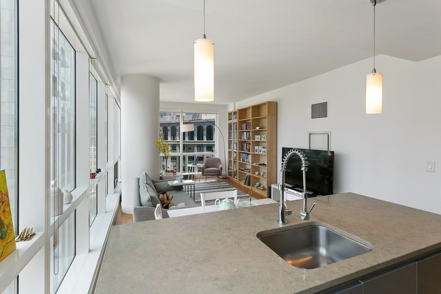 77 HUDSON ST Unit: 1403