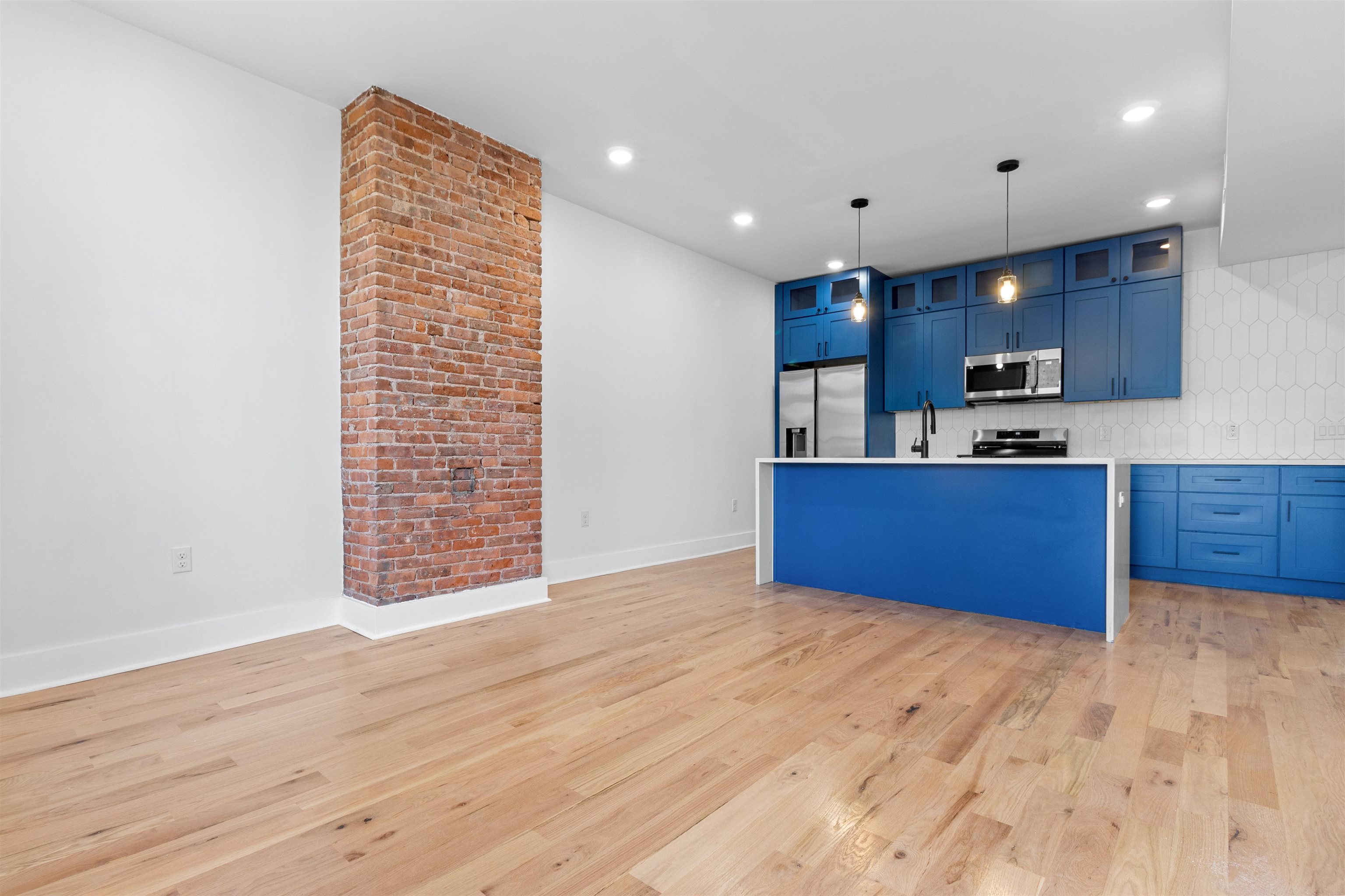 1205 NEW YORK AVE Unit: 2