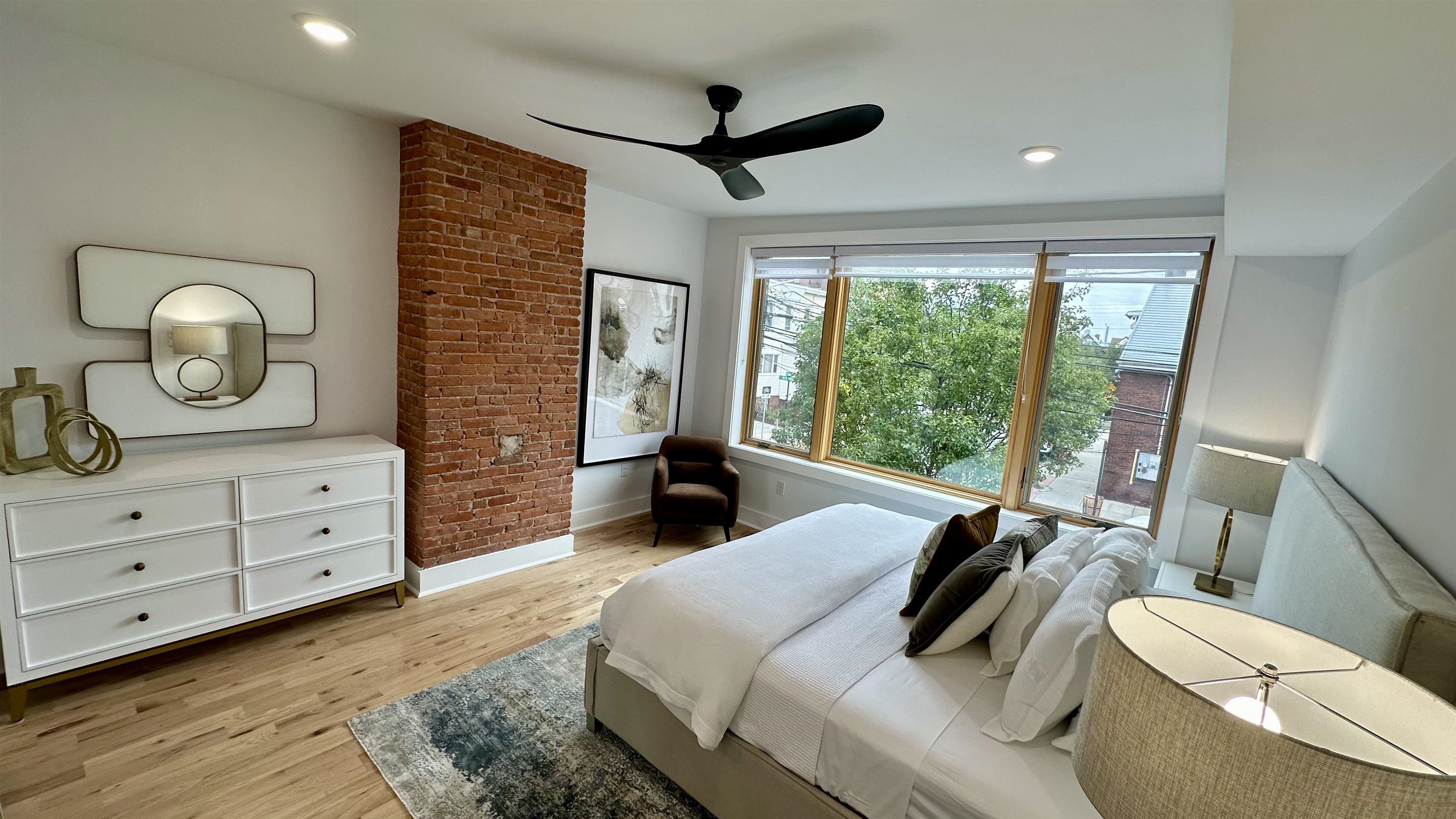 1205 NEW YORK AVE Unit: 2