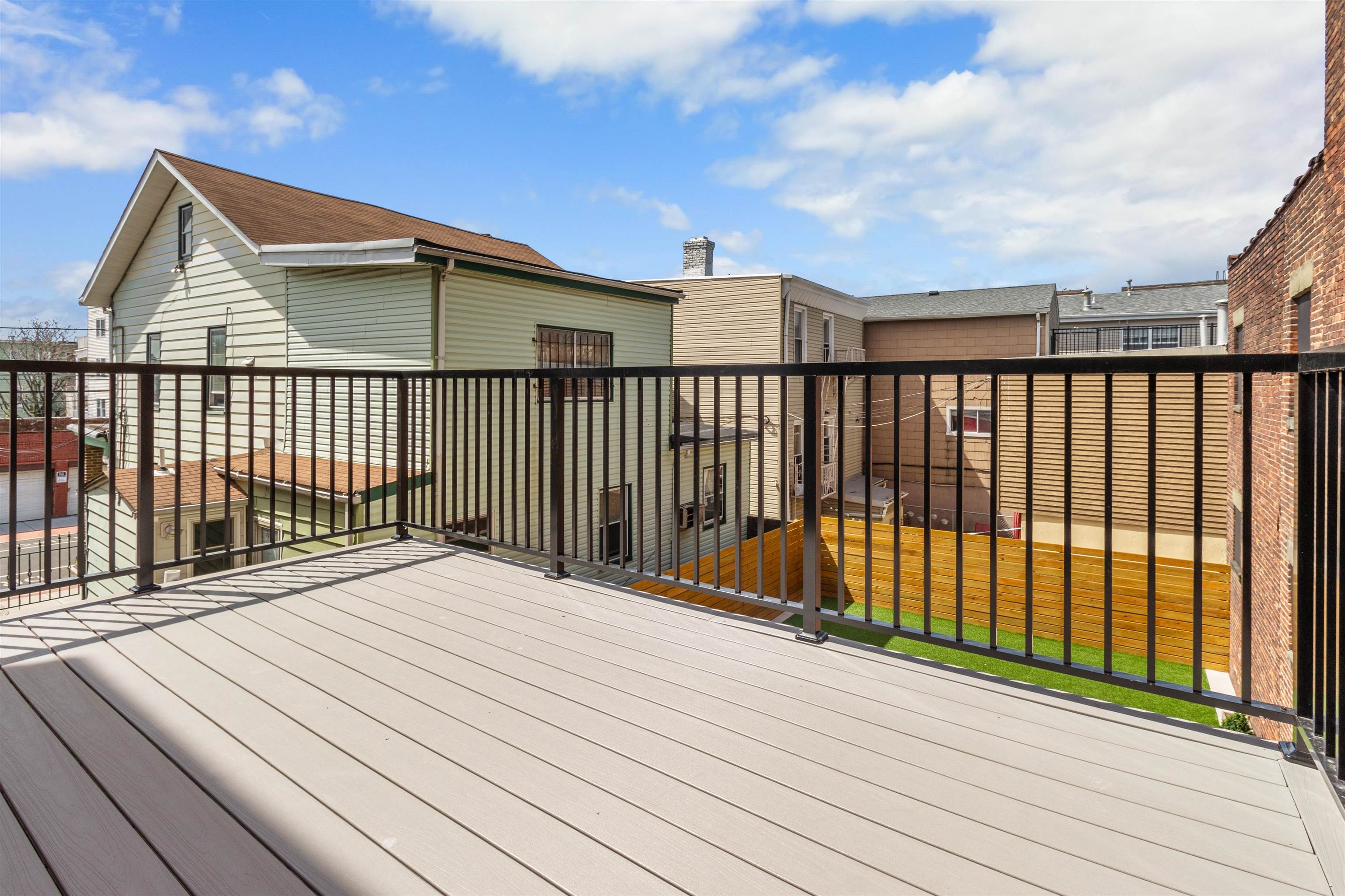 1205 NEW YORK AVE Unit: 2