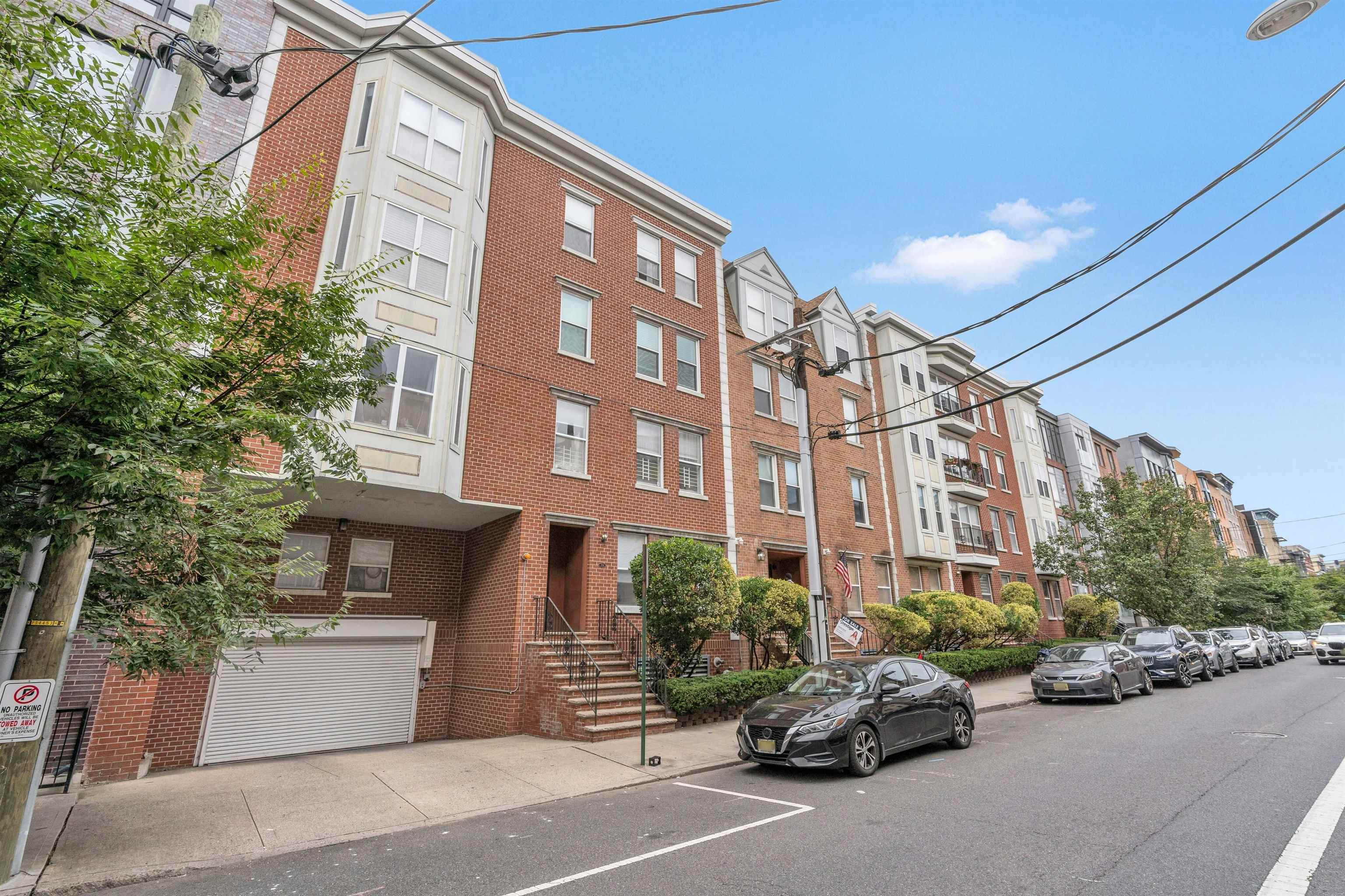 510 MONROE ST Unit: 303