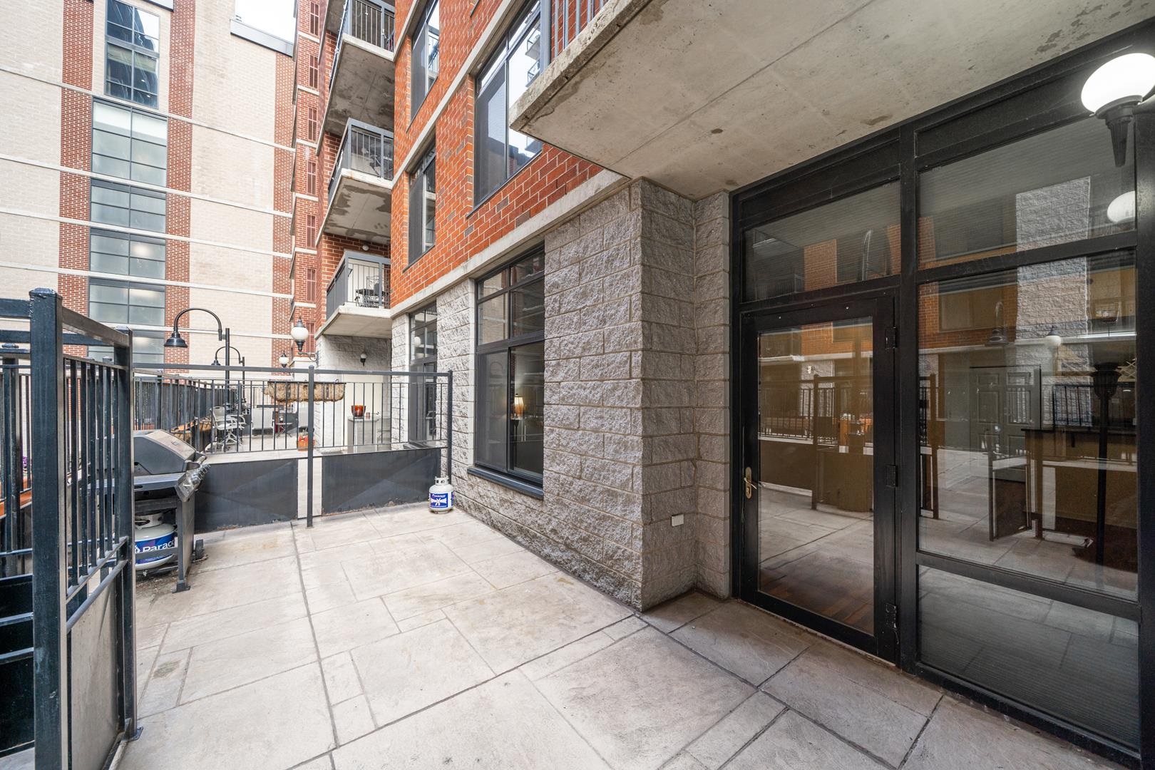 700 1ST ST Unit: 1b