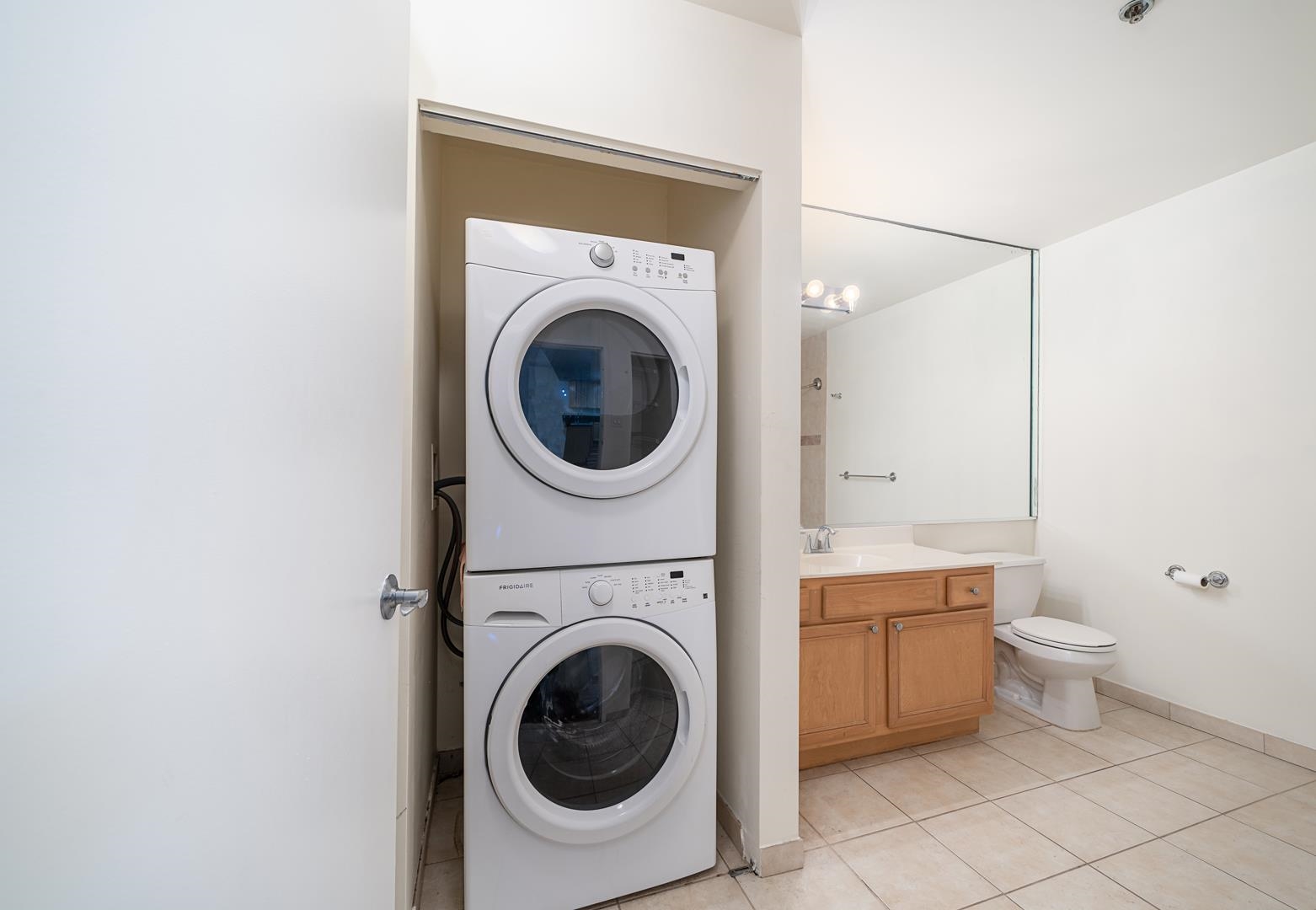 700 1ST ST Unit: 1b