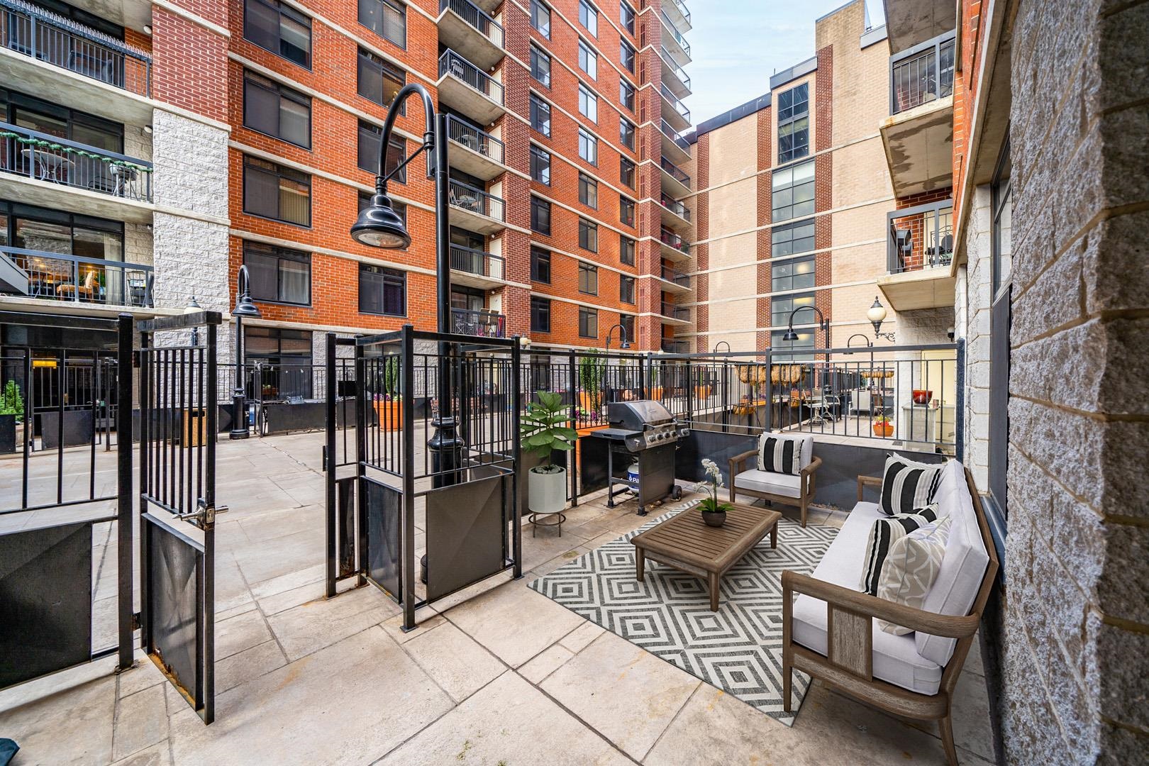 700 1ST ST Unit: 1b