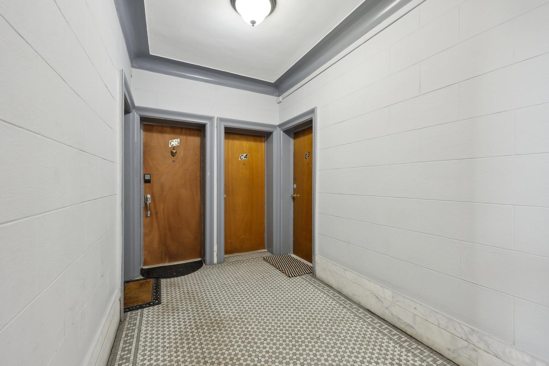 3726 PARK AVE Unit: C5