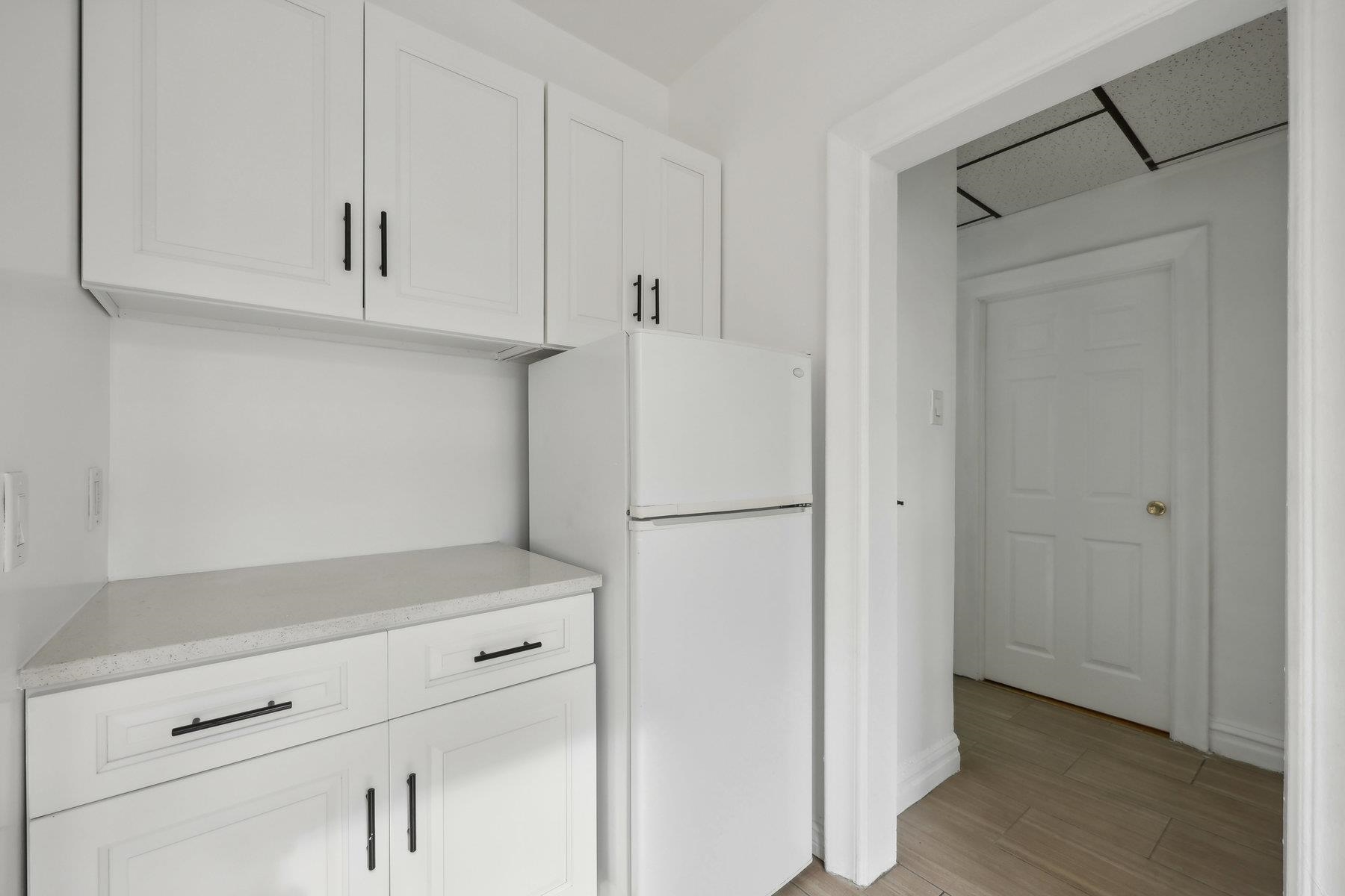 3726 PARK AVE Unit: C5