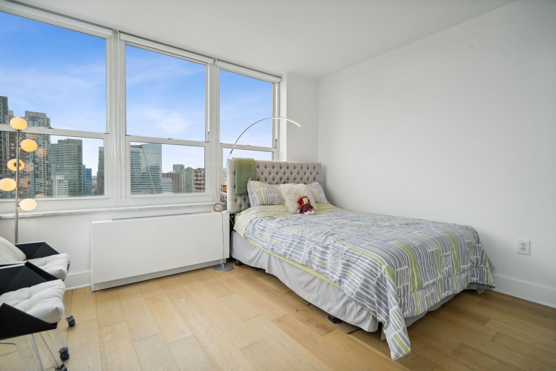 88 MORGAN ST Unit: 2502