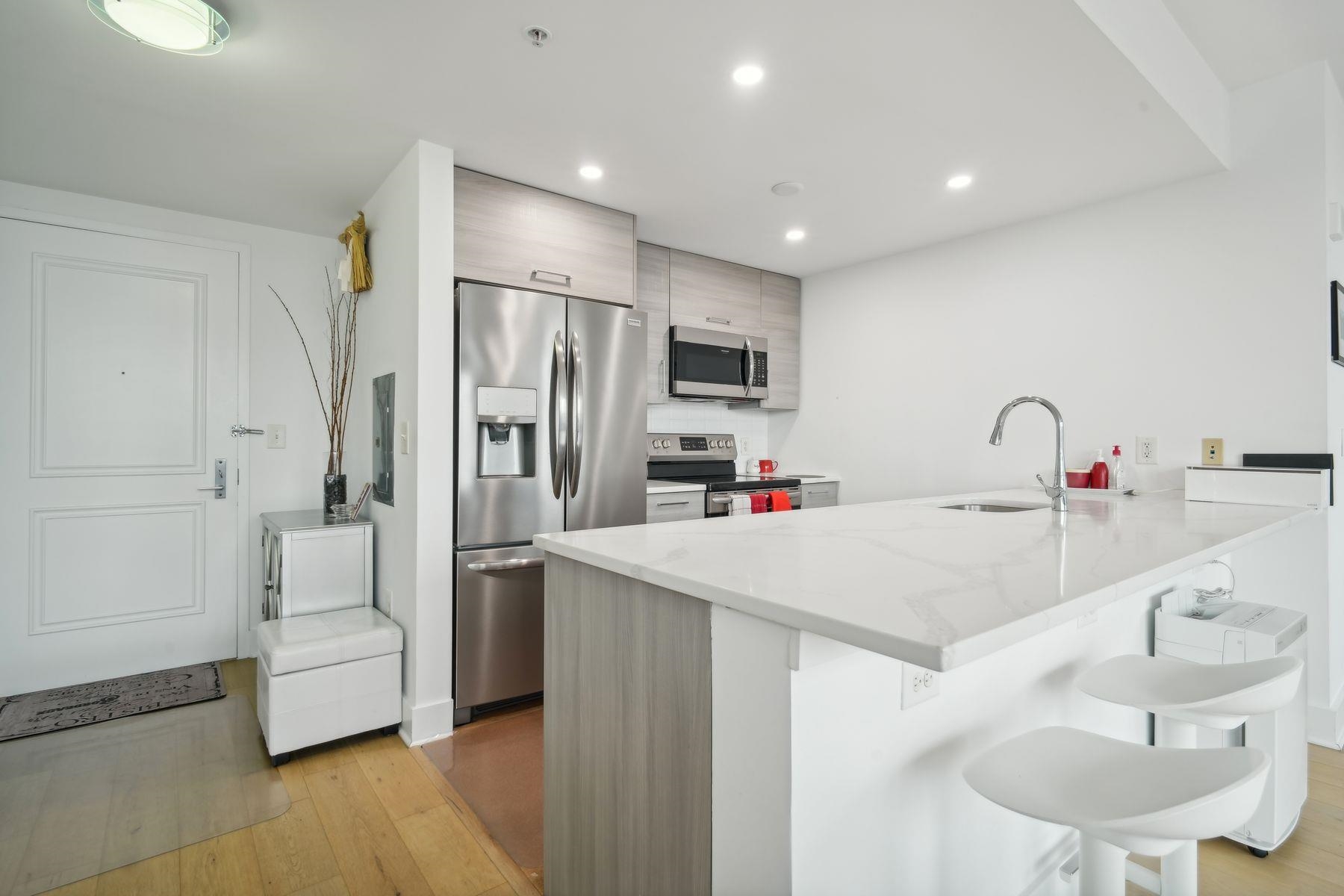 88 MORGAN ST Unit: 2502