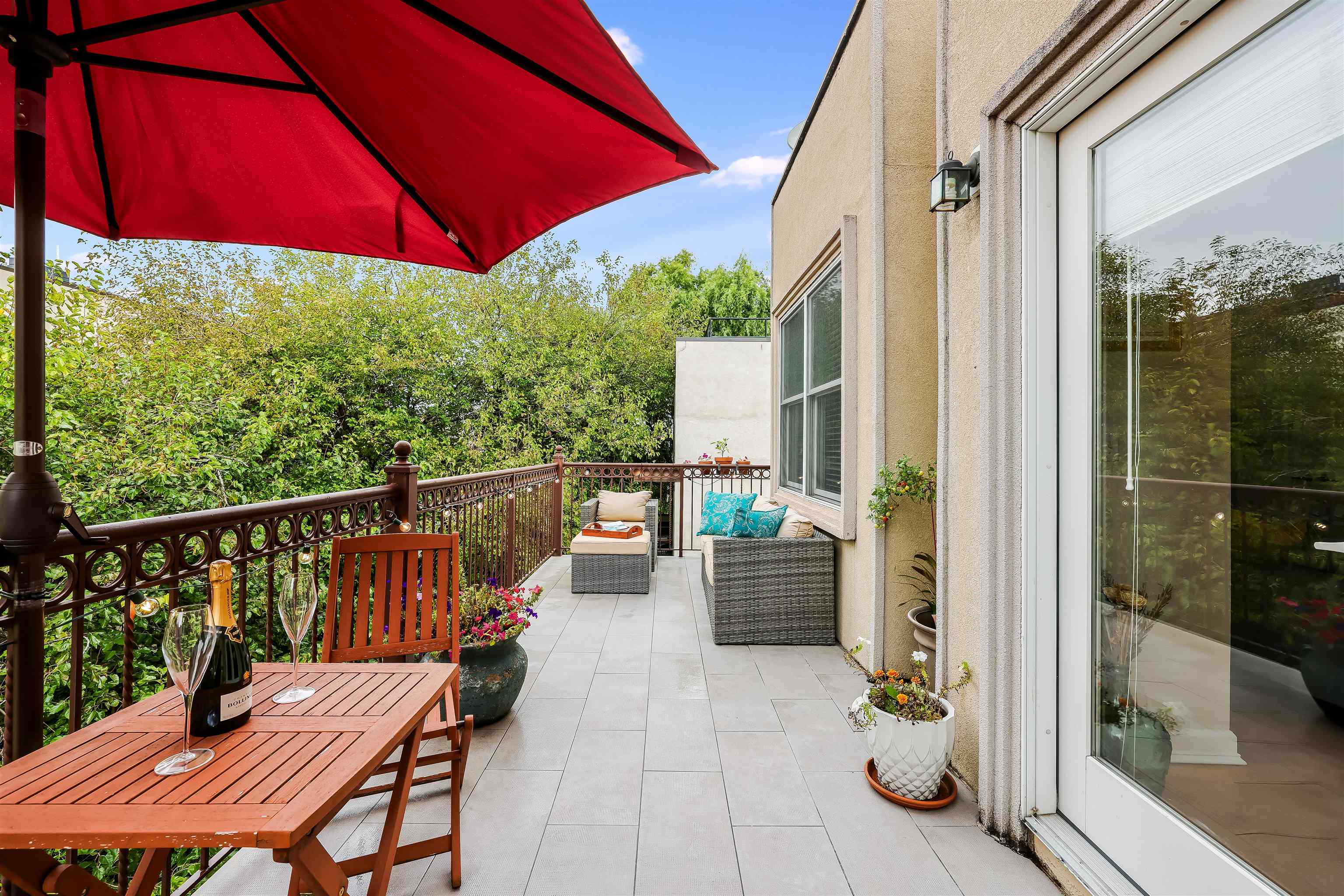 78 MONROE ST Unit: 4