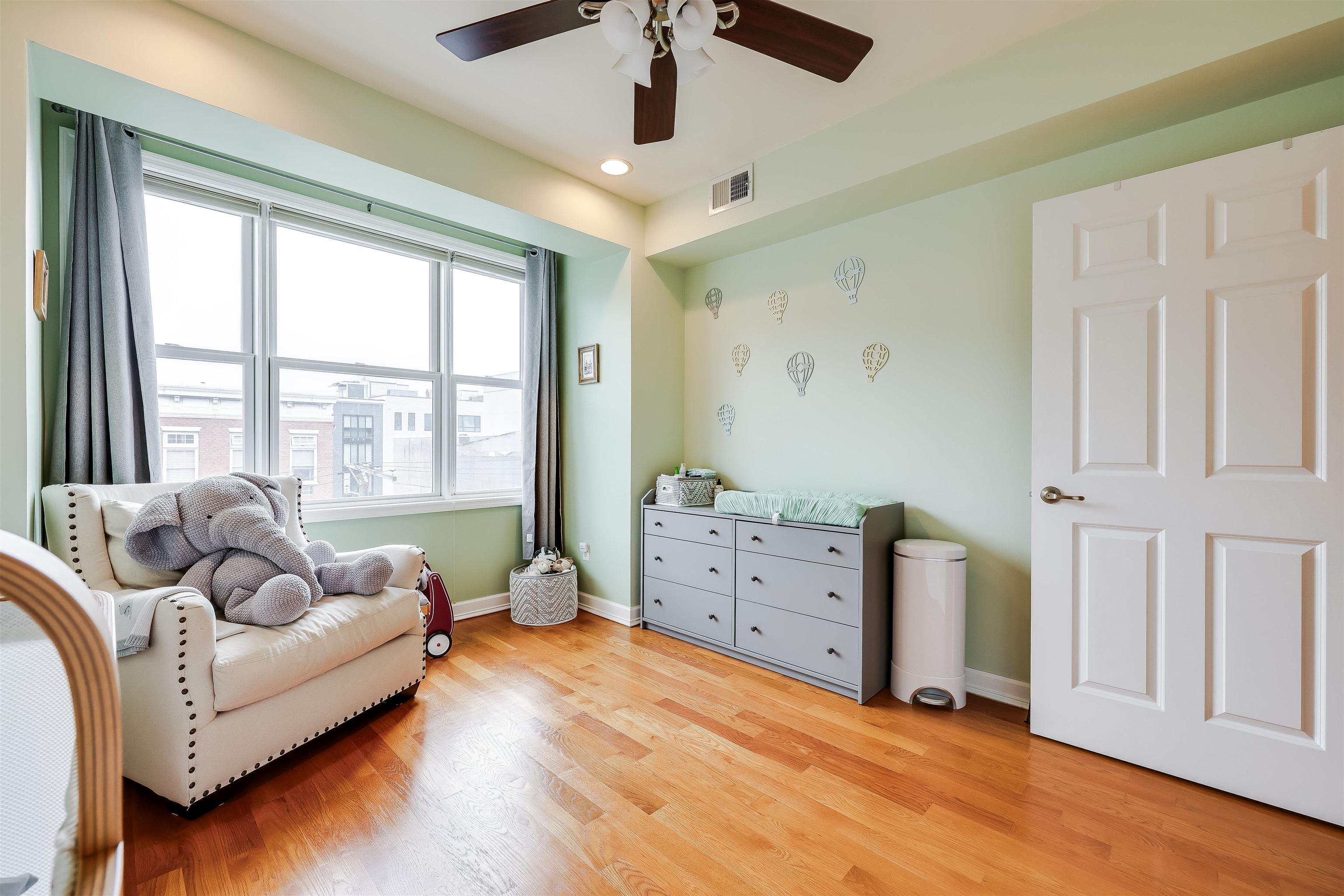 78 MONROE ST Unit: 4